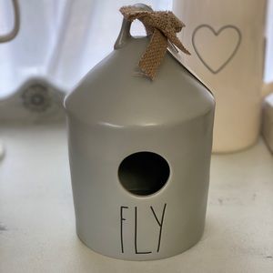 🦄🦄 Grey Rae Dunn Fly Birdhouse🦄🦄🦄